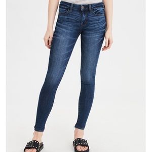 AE low rise Jeggings like new condition! 👖 🌟